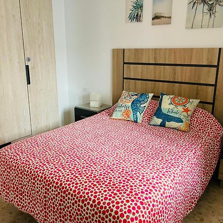 Apartamento Conil Centro Y Playa, Descanso Perfecto, Con Aire Acondicionado Y Wifi โกนิล เด ลาฟรอนเตรา ภายนอก รูปภาพ