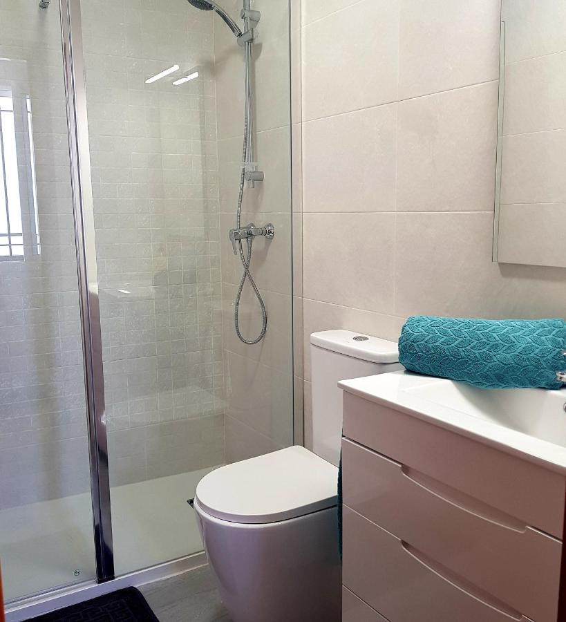 Apartamento Conil Centro Y Playa, Descanso Perfecto, Con Aire Acondicionado Y Wifi โกนิล เด ลาฟรอนเตรา ภายนอก รูปภาพ