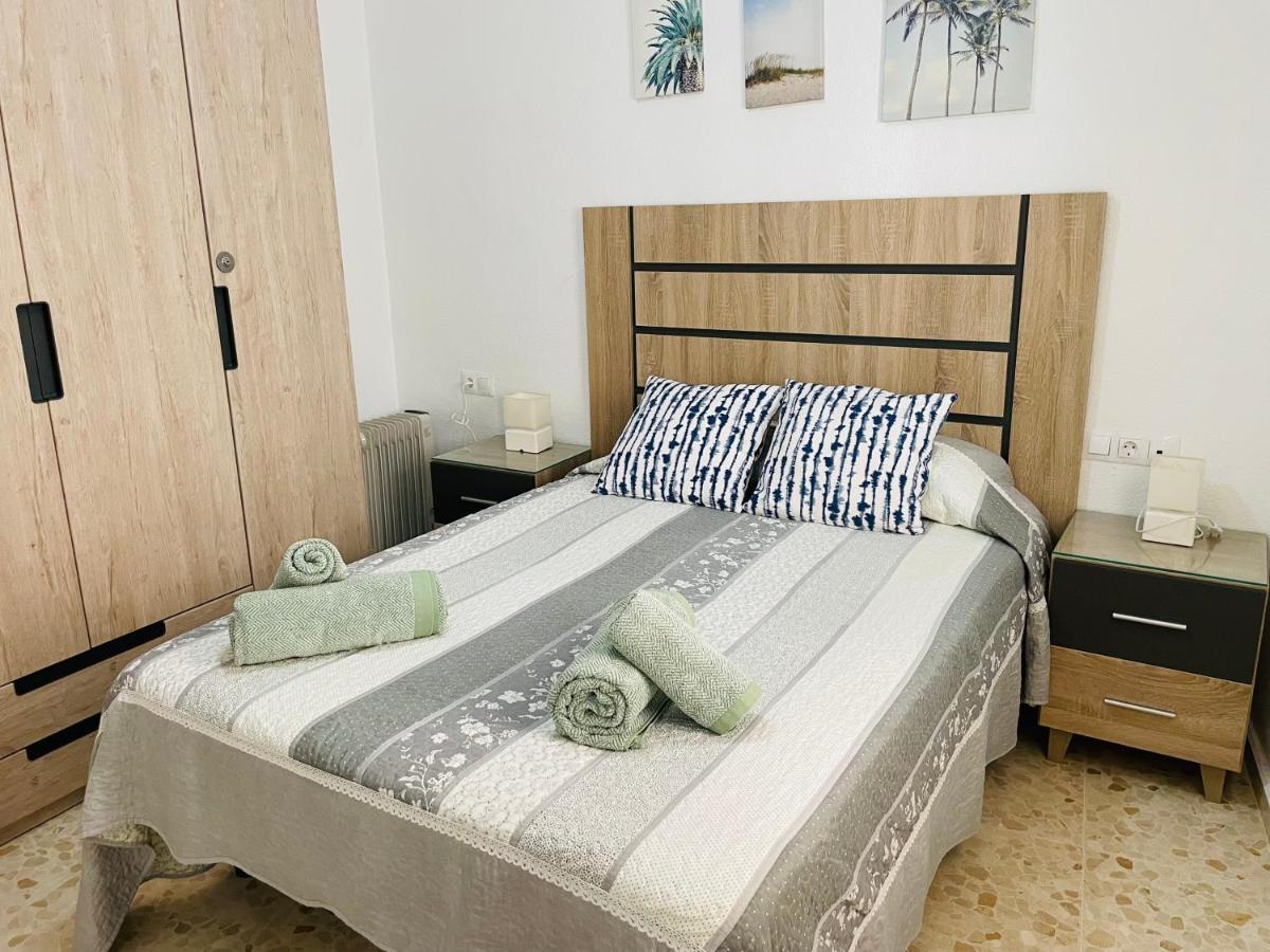 Apartamento Conil Centro Y Playa, Descanso Perfecto, Con Aire Acondicionado Y Wifi โกนิล เด ลาฟรอนเตรา ภายนอก รูปภาพ